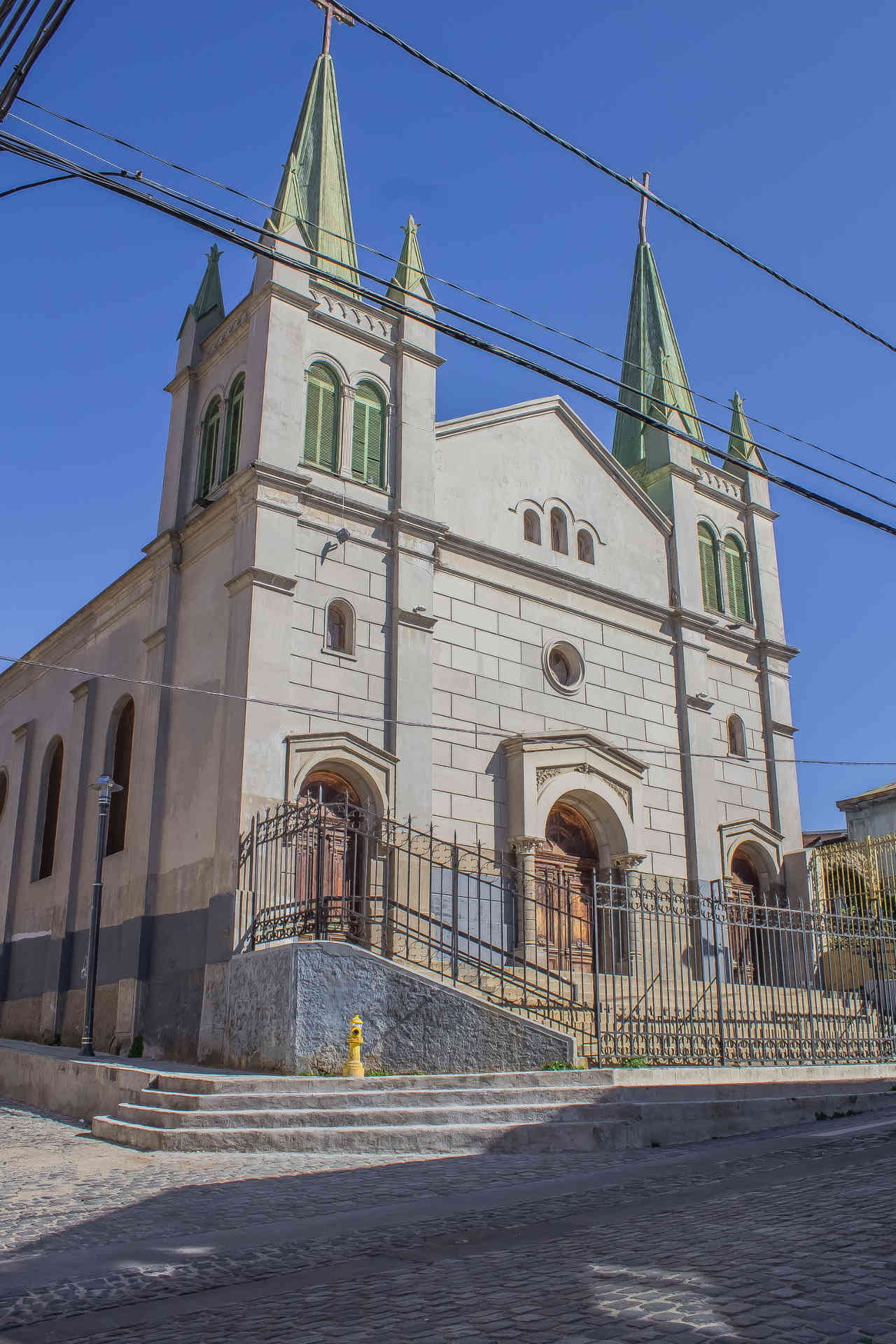 Iglesia San Luis - Hotel 17